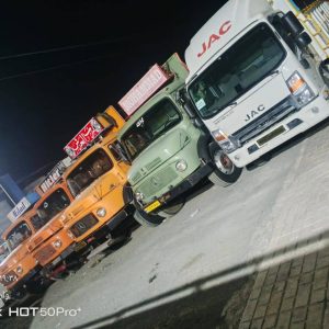 نمایشگاه ماشین سنگین کیومرث در کامیاران - مرکز خرید و فروش انواع کامیون و کشنده- مشاغل ممتاز