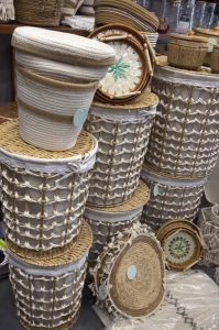 نمایی از لوازم فانتزی و مدرن آشپزخانه با طراحی کاربردی و زیبا مدرن آشپرخانه در مشاغل ممتاز