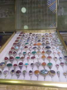 خرید نقره‌جات با عیار استاندارد از نقره‌جات فریبرز رضایی در شهر ری-مشاغل ممتاز