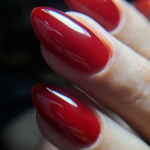 آموزش خدمات کاشت ناخن غزاله آریافر در متل قو کلاس حرفه‌ای ناخن _مشاغل ممتاز