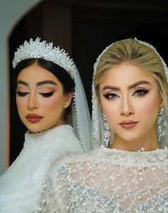 نمونه آرایش عروس در سالن زیبایی مهدیس اراک با سبک مدرن و ماندگار-مشاغل ممتاز