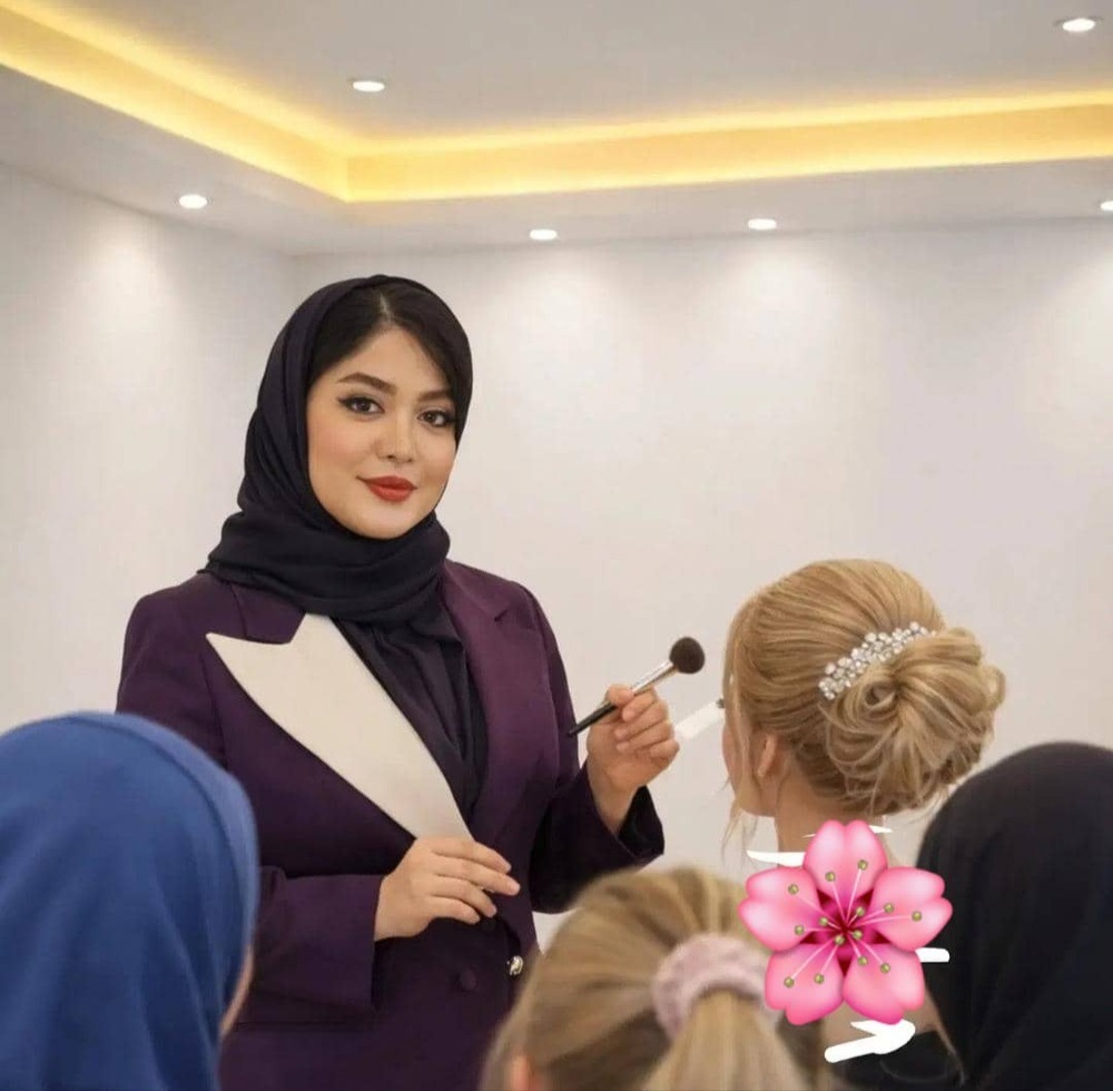 مدیریت سالن فرنوش فلاح -مشاغل ممتاز