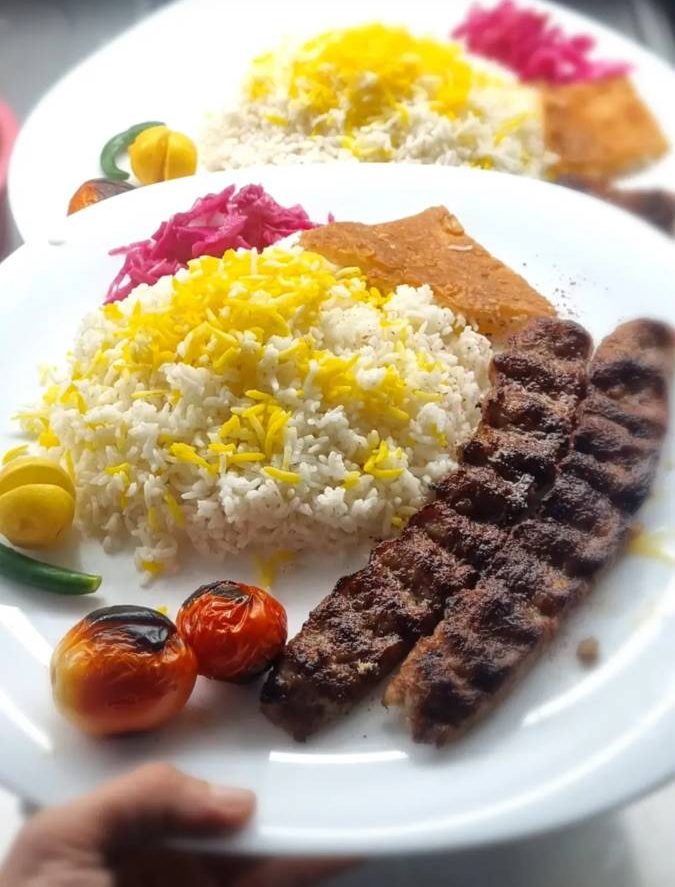 نمایی از غذاهای رستوران بیرون‌بر چیدا در بهبهان-مشاغل ممتاز