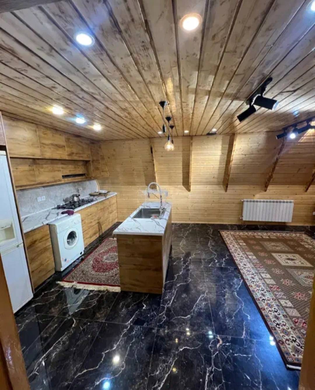 اقامت در کلبه سوئیسی اقامتگاه سوئیسی رسا -مشاغل ممتاز