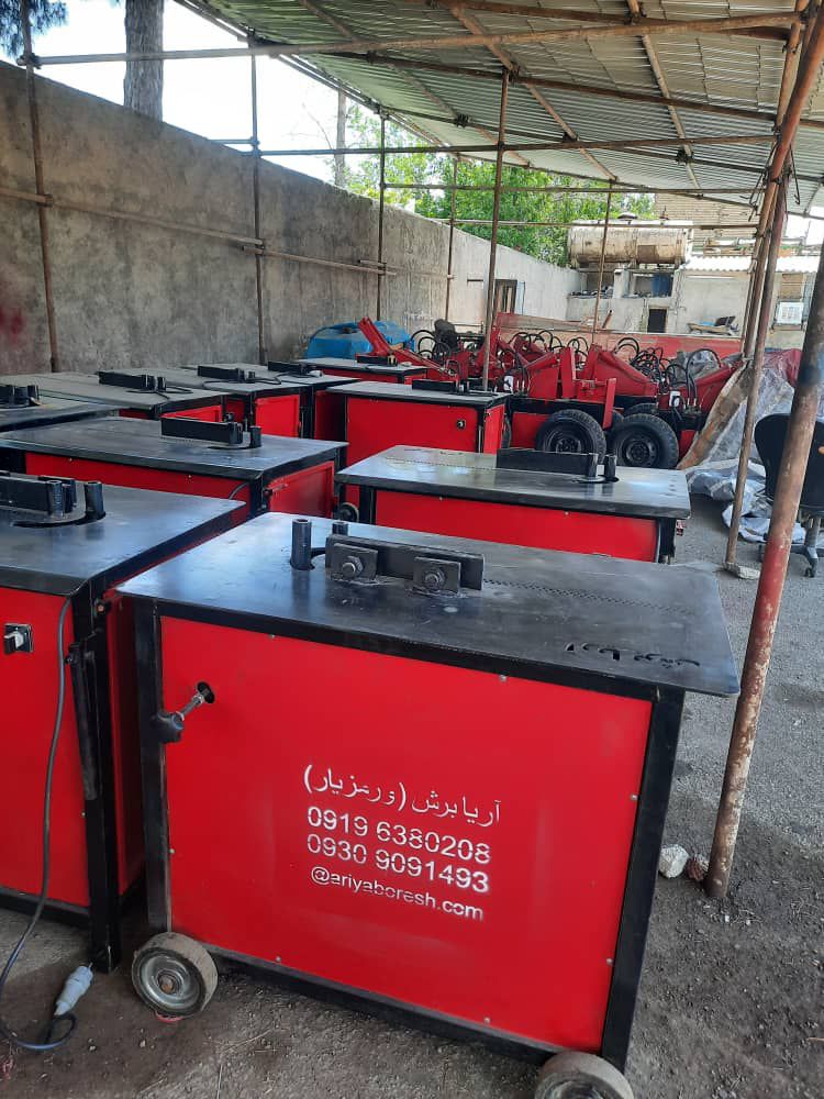 عکس خط تولید تجهیزات برش میلگرد و خاموت‌زن در کارگاه آریا برش کرج-مشاغل ممتاز