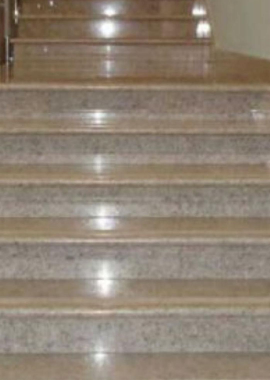خدمات حرفه‌ای تمیزکاری و شست‌وشوی پاک آسان مشهد – مشاغل ممتاز