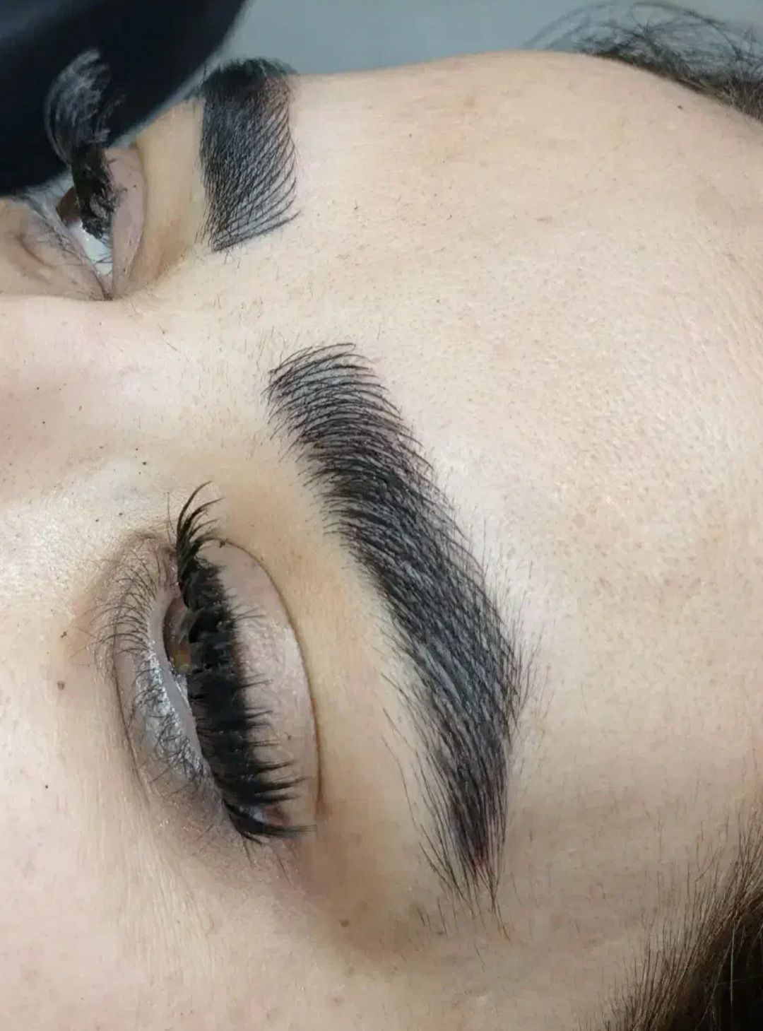 نمونه کار میکروبلیدینگ ابرو در خدمات آرایش دائم سحر علیپور اسلامشهر - مشاغل ممتاز
