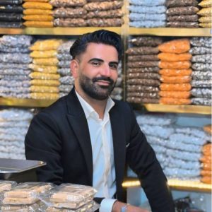 سوپر قنادی فرهاد مشهد بهترین شیرینی و کیک تازه - مشاغل ممتاز