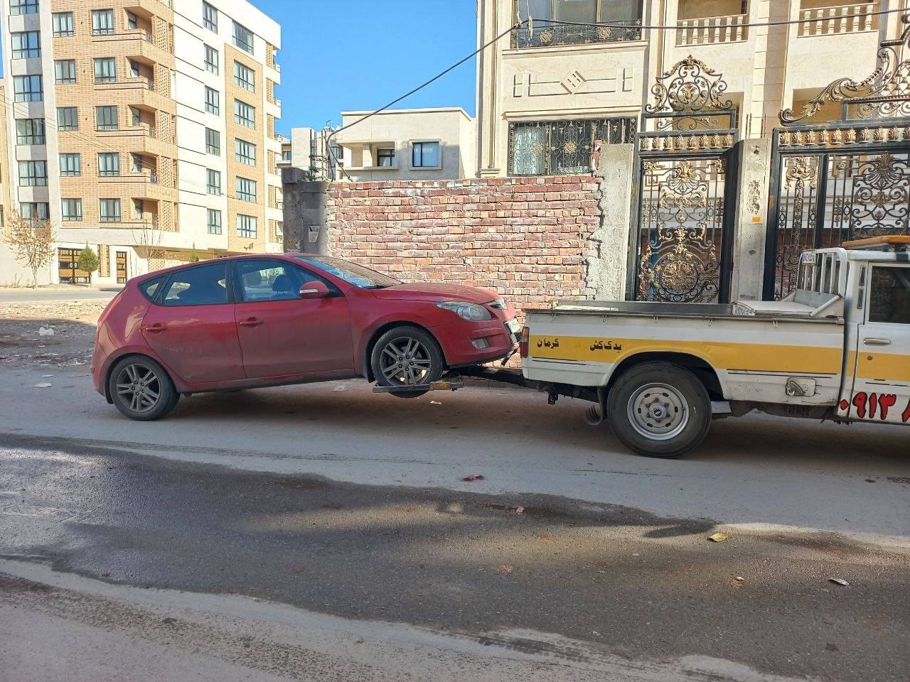 امدادخودرو یدک کش ایزدی در کرمان-مشاغل ممتاز