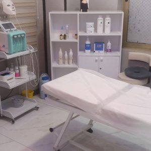 کلینیک زیبایی و لاغری مروارید در فولادشهر-مشاغل ممتاز