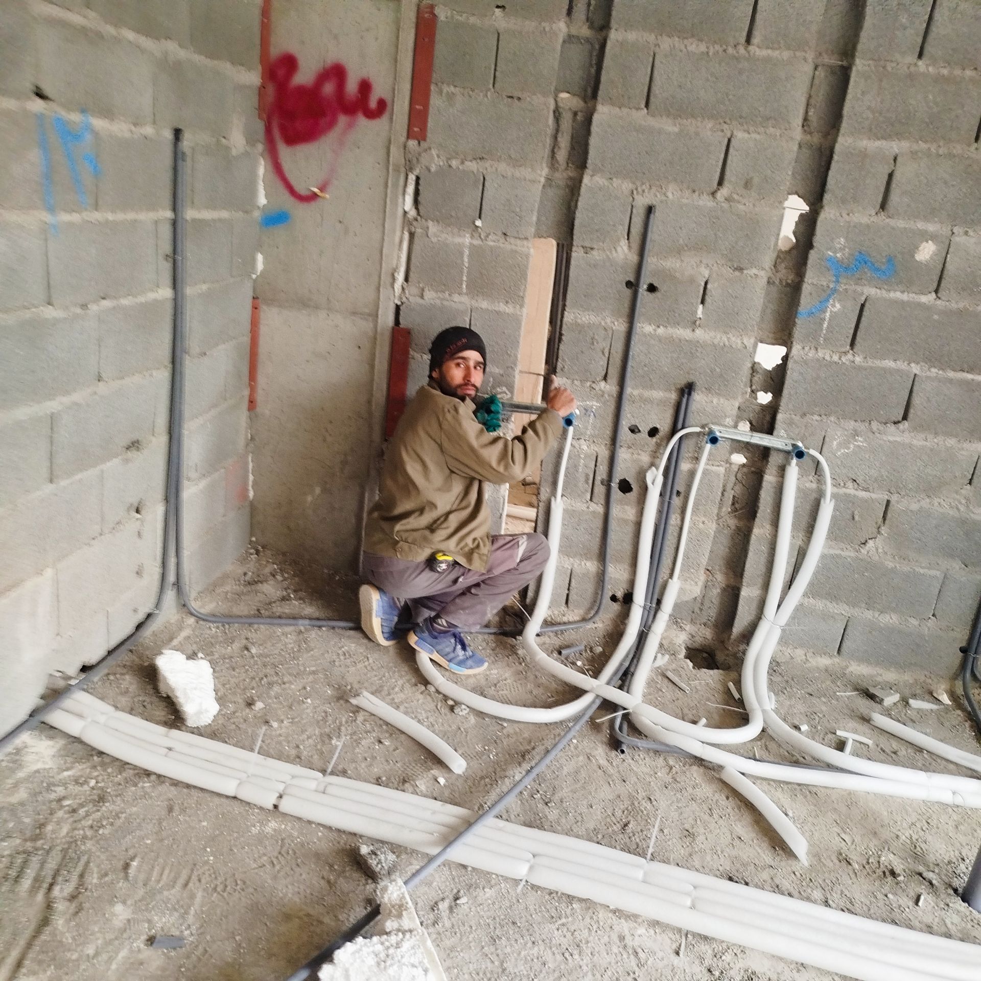 گروه تاسیسات ساختمانی مجلل HM در زاهدان -مشاغل ممتاز