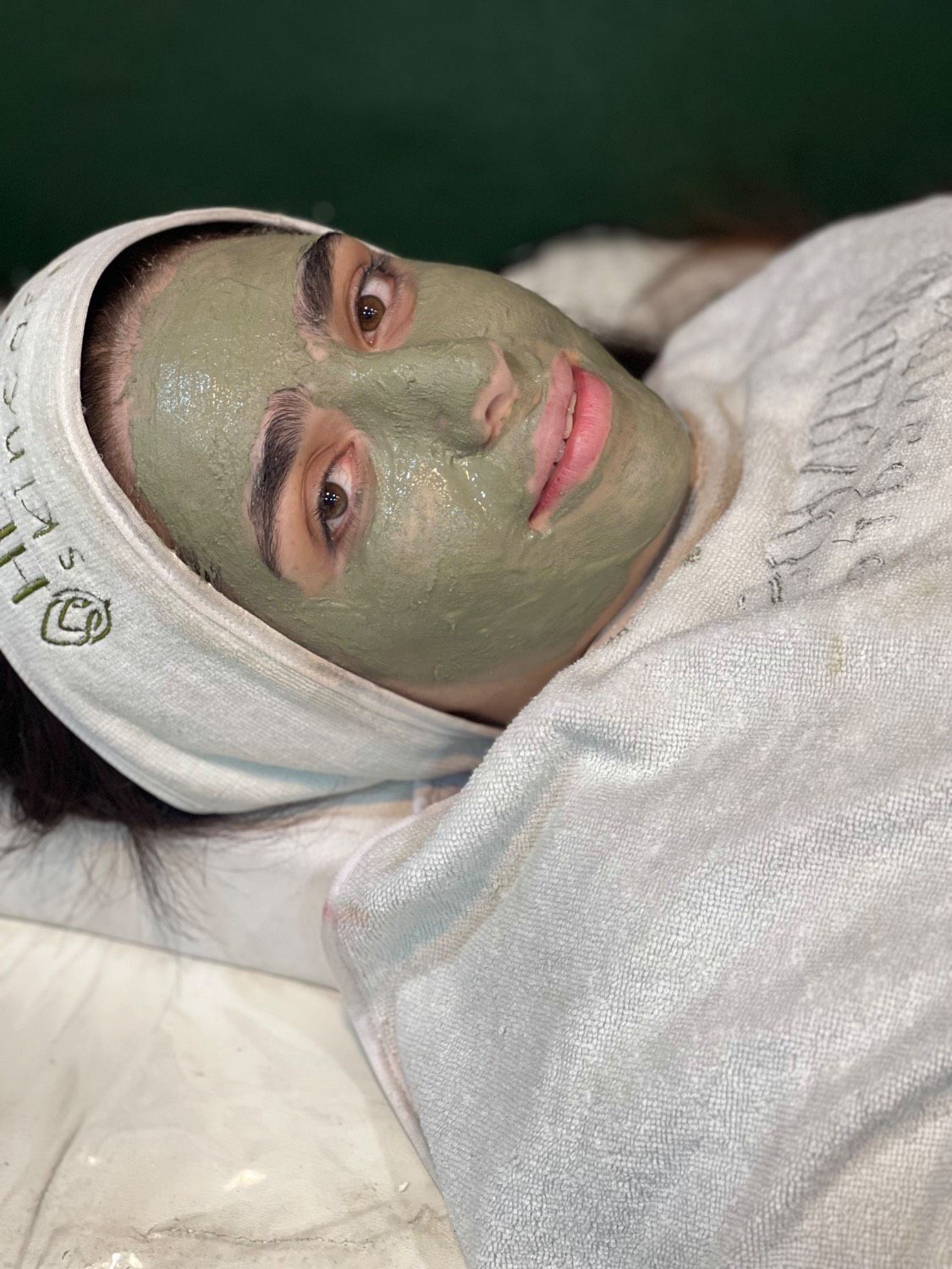 خدمات پاکسازی پوست و فیشیال تخصصی در کردکوی -مشاغل ممتاز
