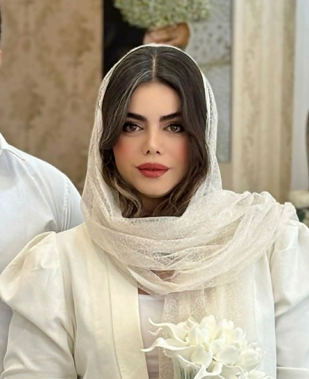 خدمات میکاپ تخصصی و گریم صورت در سالن زیبایی سرمه در نسیم شهر _مشاغل ممتاز